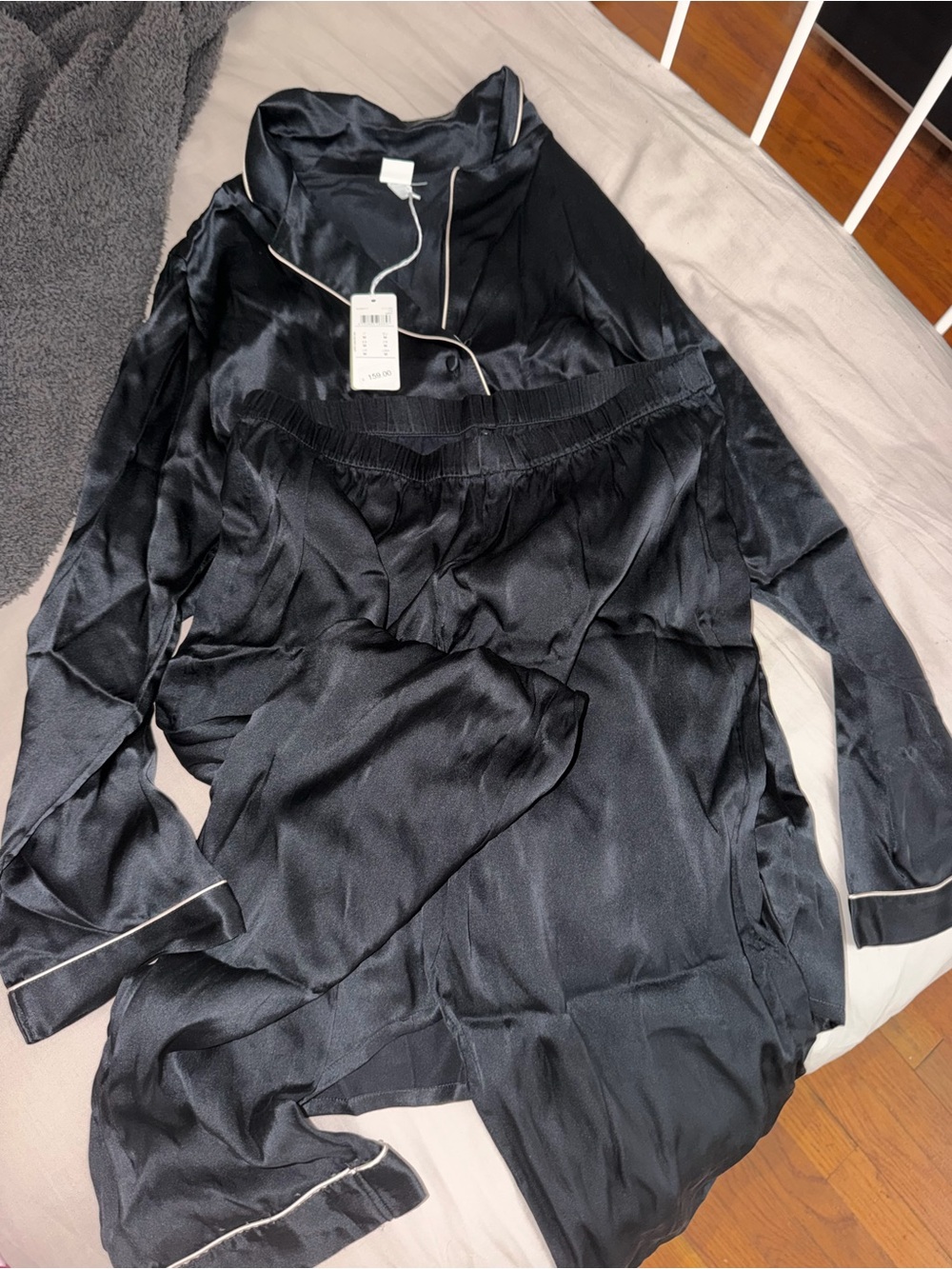 intimissimi Black 100% silk Pajama Set with White Piping